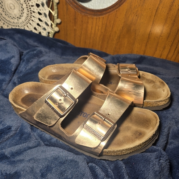Birkenstock rose gold metallic Arizona Size 39 Size 8 Womens - Picture 3 of 6